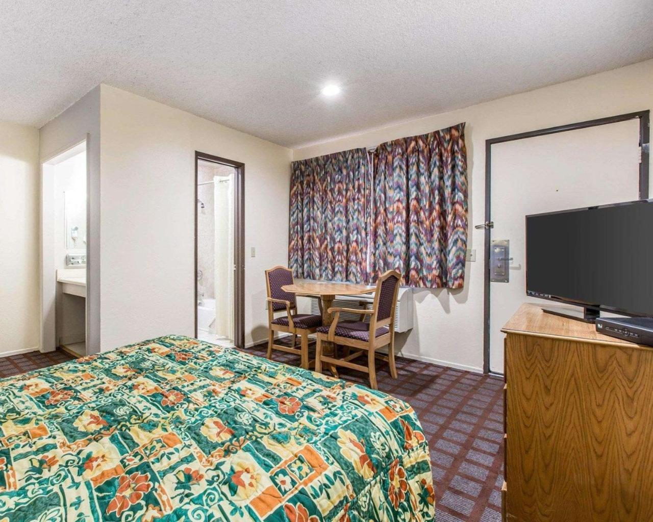 Rodeway Inn Wildwood Mammoth Lakes Exterior photo