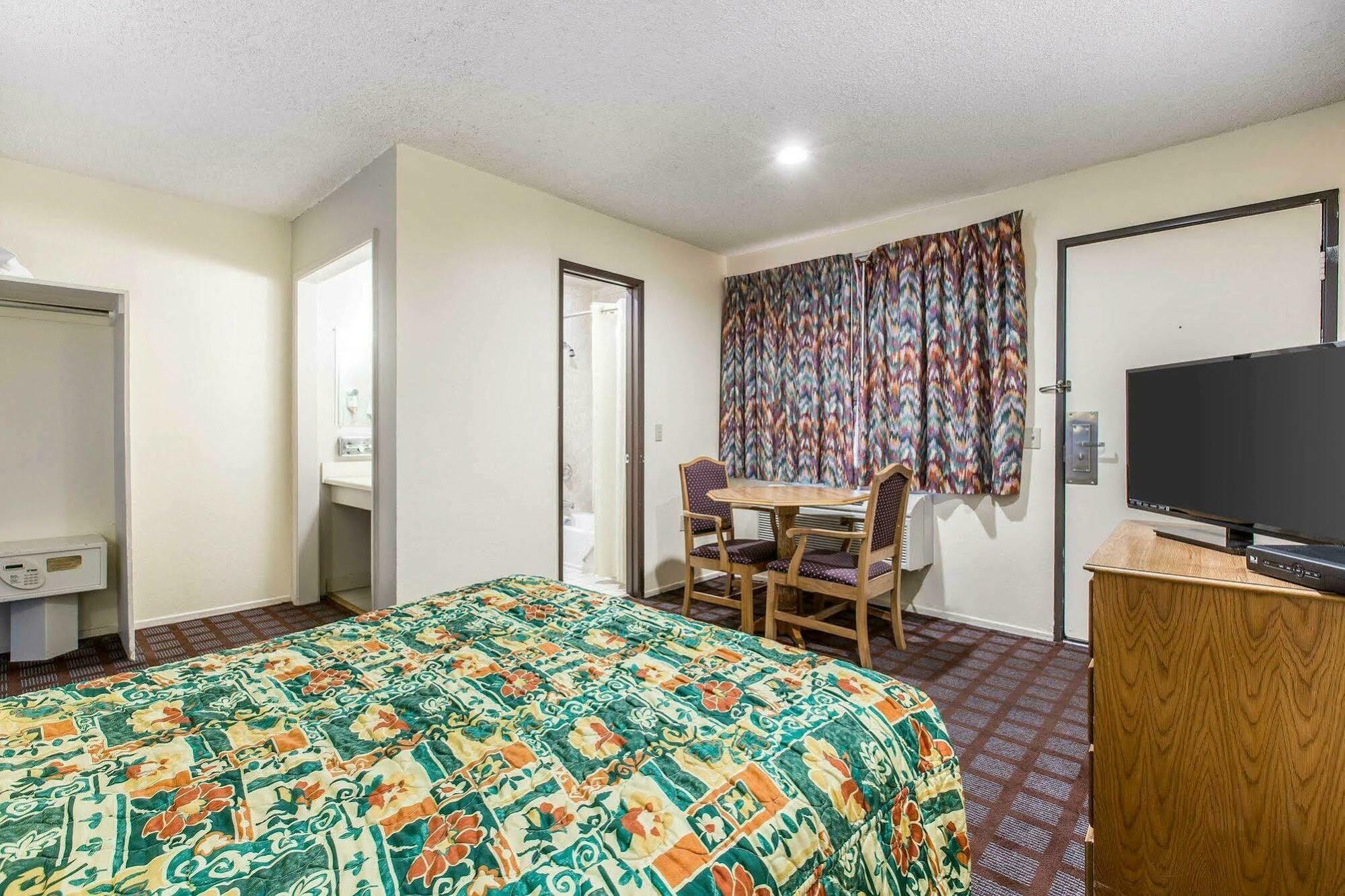 Rodeway Inn Wildwood Mammoth Lakes Exterior photo